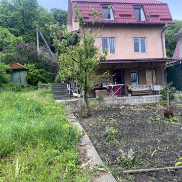 Продається дача на лівому березі Бурштина