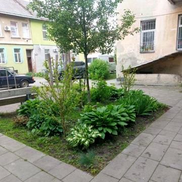 Продаж 2 кім + кухня студіо вул Ярослава Мудрого