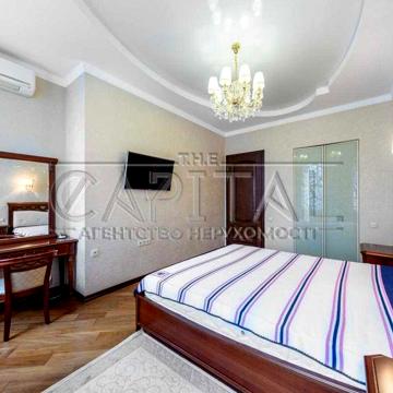 Продам 3к 122м2 ул. Дмитриевская Кирпичный Дом 5й этаж большая кухня!