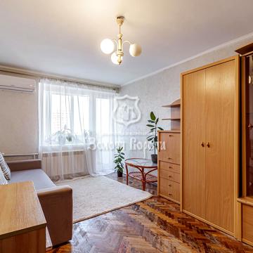 Юрія Іллєнка вул. (Мельникова), 9