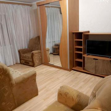 Старокозацька вул. (Комсомольська), 60
