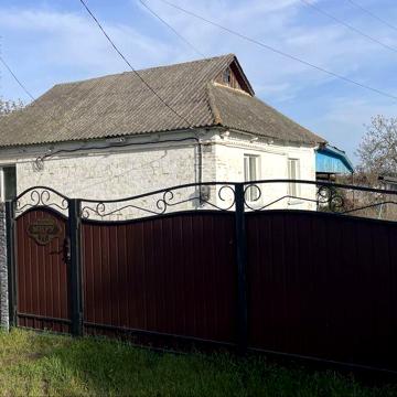 Будинок у Володарці