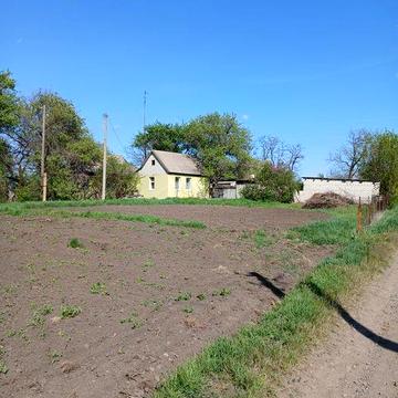Продам дом в с.Комисаровка Каменского района