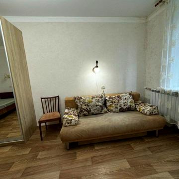 Олександра Поля просп. (Кірова), 85