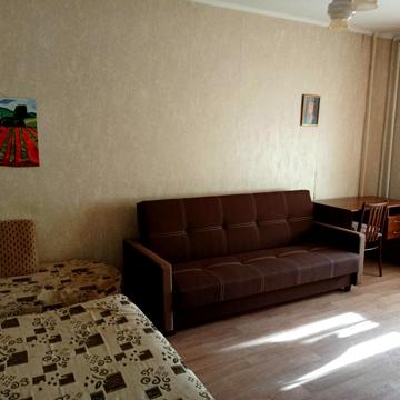 Анни Ахматової вул., 13б