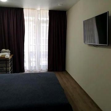 Здам 2х кімн кв-ру в центрі по вул.Леся Курбаса 9000грн/міс