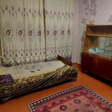 Сдаю 2-х комнатную квартиру в Октябрьском.