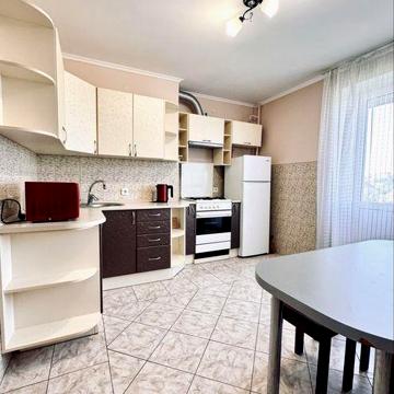 Оренда 1к квартири в новобудові, вул. Б. Хмельницького