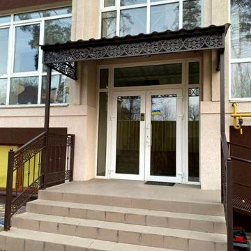 Студія в лісовій Бучі поруч з парком та поруч 1 школа ДЕШЕВЕ оформлен.