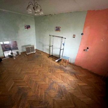 Продаж 3 кім, Ахматової 6, 80 м2