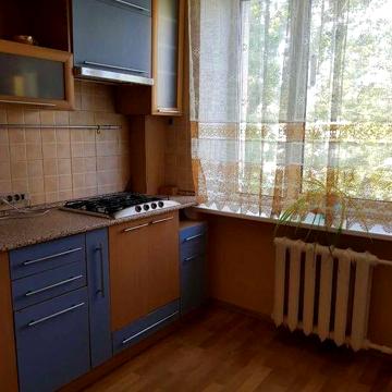 Сдам 1к. кв. м. Ботанический Сад (3 мин. пешком) 7500 + Свет, интернет