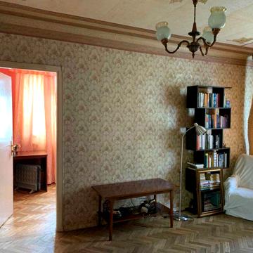 продам 2 кім. метро Голосіївська Маричанська вулиця, 12