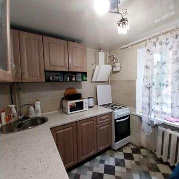 Продам 2 квартиру, з ремонтом, меблями, та технікою, пр.Соборний 3