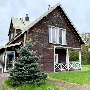 Продаж житлового будинку в Солонці з власним подвірʼям