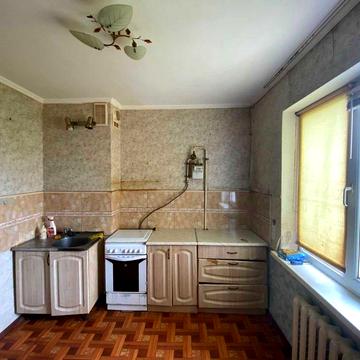 Продаж двокімнатної квартири в Покровському районі