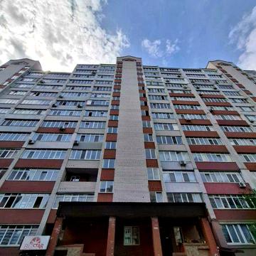 Продається простора 3-кімнатна квартира в м. Бровари