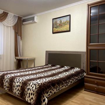 Бакинська вул., 37-Г