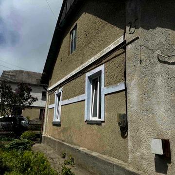 Будинок з ділянкою в центрі міста