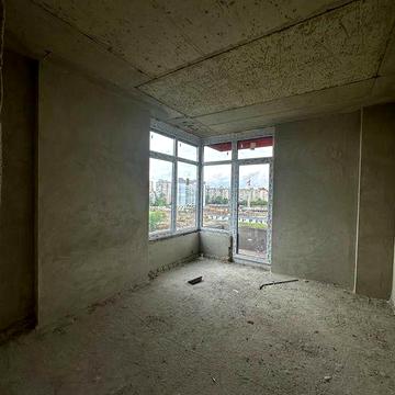 Продаж 1 км квартири поруч з парком