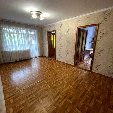 Продається 4-кімнатна квартира р-н  Бєляєва