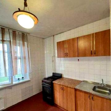 Простора 1 кімнатна квартира 40м2,вул.Пухова,Сертифікат(NN)