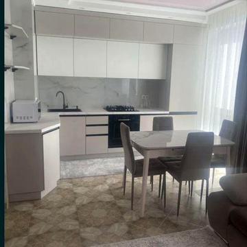 Продам 2 к квартиру в ЖК Фаворит