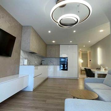 3к ЖК River Park, Набережная Победы 42/44, небольшая собачка обсуждает