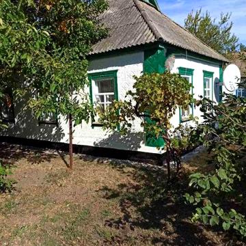 Продаєть добротний комфортабельний будинок із всіма зручностями