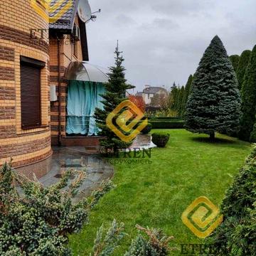 Продаж. БЕЗ%
Будинок с Стоянка
з меблями та технікою