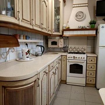 Варшавська вул. Шевченківський район