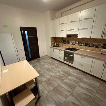 Довгострокова оренда 1к Квартира Зодчих вулиця