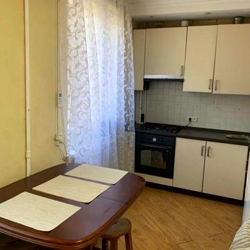 Митрофана Довнар-Запольського вул., 11