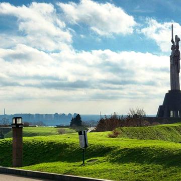 Лесі Українки бульв., 28