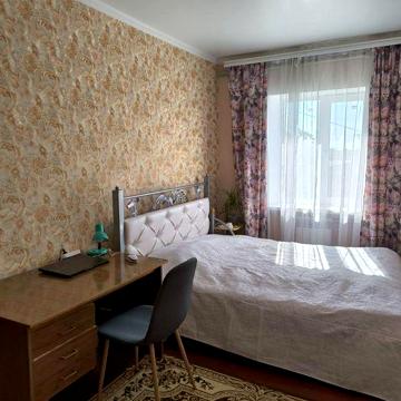 Тепла двокімнатна квартира в центрі міста