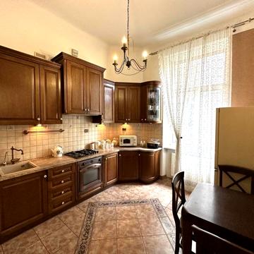 Оренда 1 кім. квартири в центрі міста вул. Гаркуші