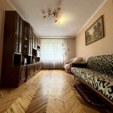 пр-т Незалежності, 90в