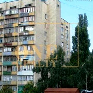 Поліська вул., 26