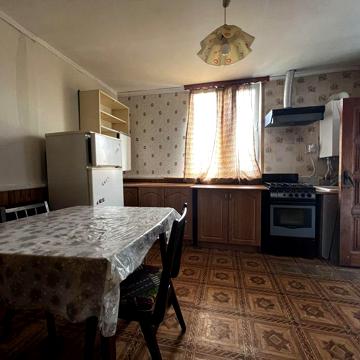 Сдам на тривалий термін 2-х кімнатну, вул.Багірова.