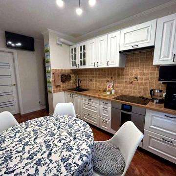 Продаж 4-кімнатної квартири, 1-й мікрорайон ЖК пр-т Незалежності 1