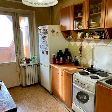 Продам большую 2-к квартиру ! Аполло Титова Поля Сильпо!