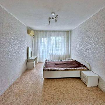 Івана Авраменка вул. (Корнійчука), 15