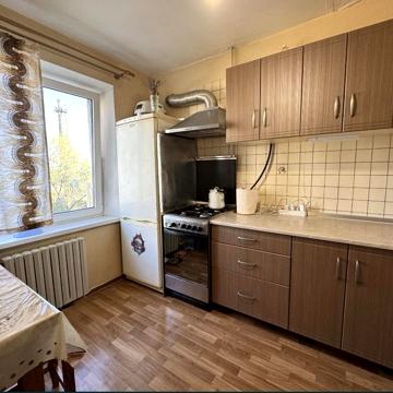 Академіка Янгеля вул., 22