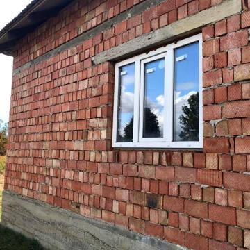 Подається Будинок з хорошим розташуванням під бізнес