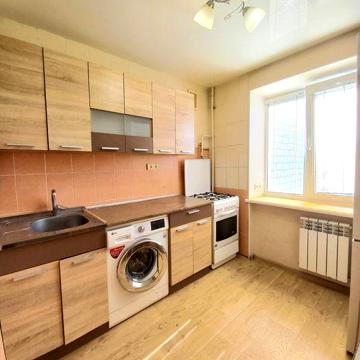 Продам 2к м. 23Августа