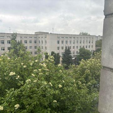 Двох кімнатна квартира навпроти Дитячої Полікілніки Ріхтера