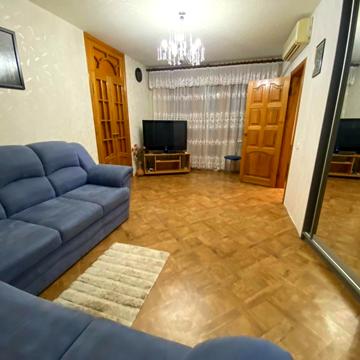 Петра Калнишевського просп. (Косіора), 56