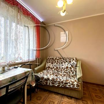 Вокзальна вулиця, 13