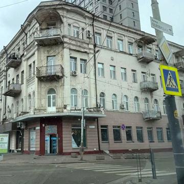 Дмитра Яворницького просп. (Карла Маркса), 72