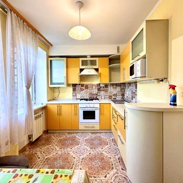 Продаж від Власника 4- кімнатна квартира. Індивідуальне опалення !