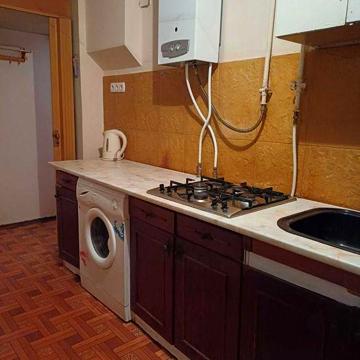 Продам 2-х комнатную квартиру на Средней, дом 14